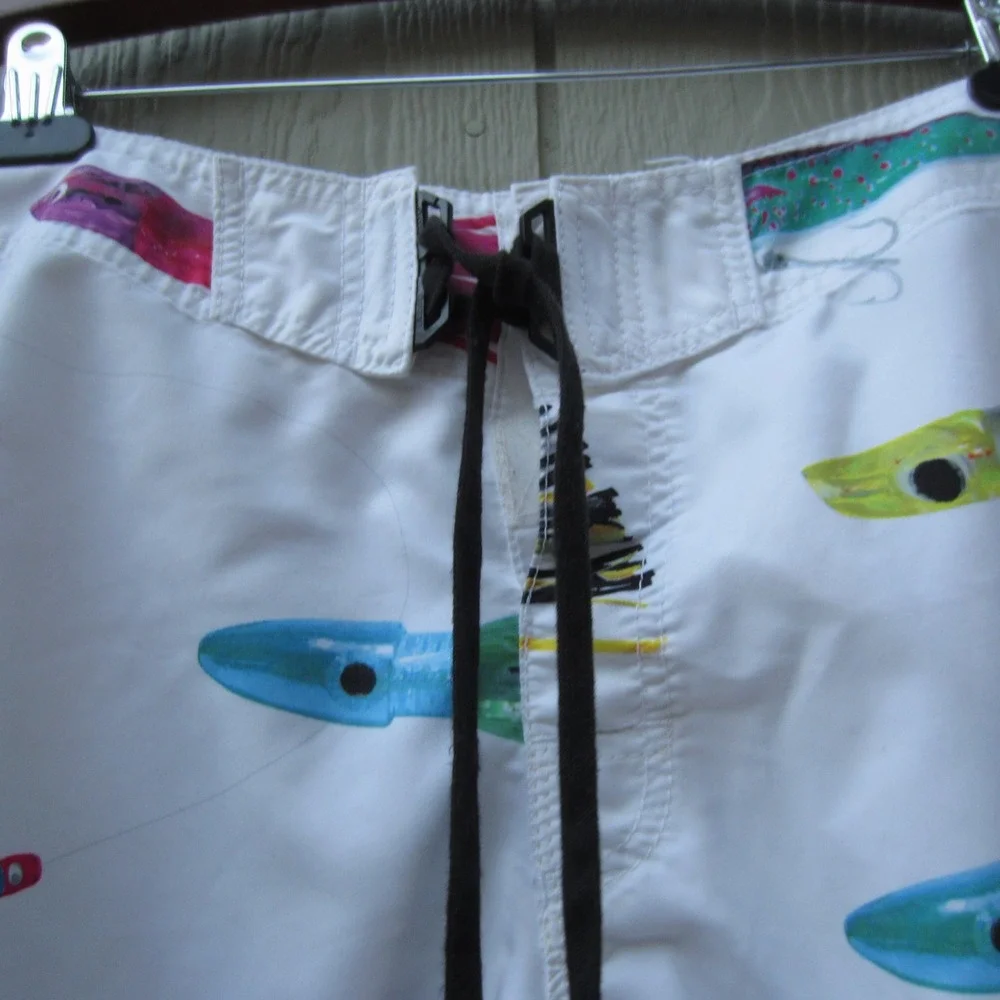 Billabong Board Short Mens 38 White Blue Fishing Lure Print Beach